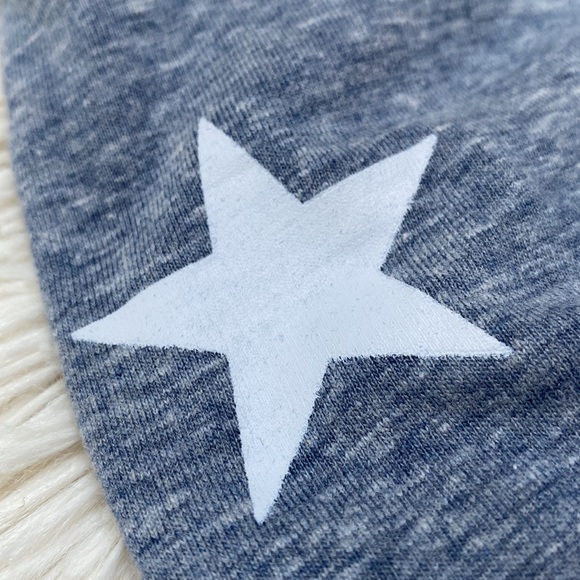 🎉HP🎉 Boutique Star Hi Lo Tie Top 💗 Heathered Blue & White - Picture 9 of 14